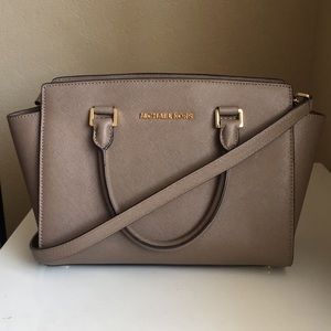 Michael Kors medium Selma